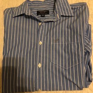 Men’s American Eagle button down medium NWOT